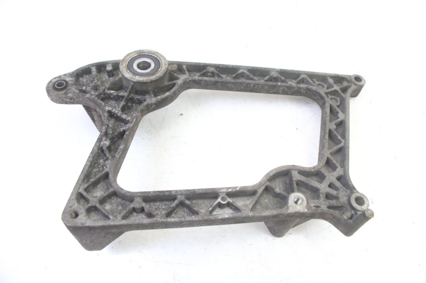 photo de EXHAUST MOUNT PEUGEOT SATELIS 125 (2013 - 2018) - Alternative perspective