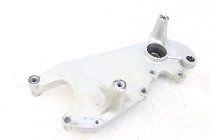 photo de EXHAUST MOUNT RAZZO STEED 125 (2012 - 2018) - Component detail