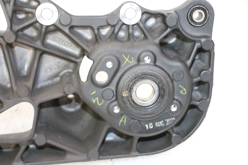 photo de EXHAUST MOUNT YAMAHA XMAX X-MAX 125 (2021 - 2025) - Component detail