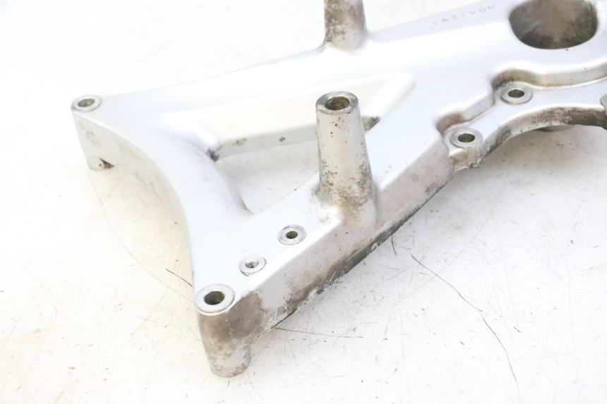 photo de POT SUPPORT YAMAHA X-MAX XMAX 250 (2006 - 2009) - Fixing points details