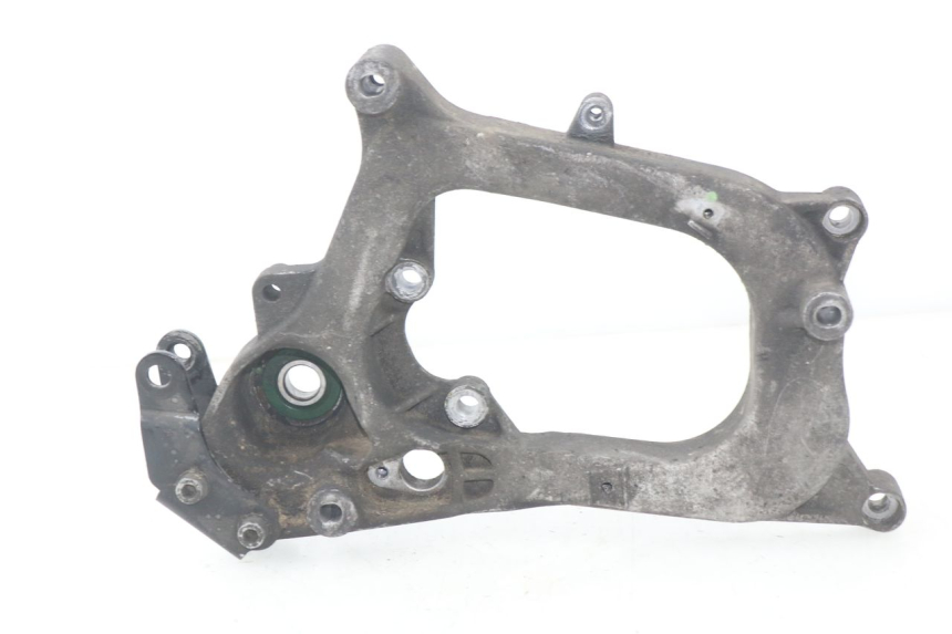 photo de EXHAUST MOUNT PIAGGIO XEVO - X EVO 125 (2007 - 2017) - Main view