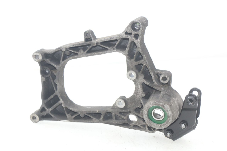 photo de EXHAUST MOUNT PIAGGIO XEVO - X EVO 125 (2007 - 2017) - Zoom on usage condition