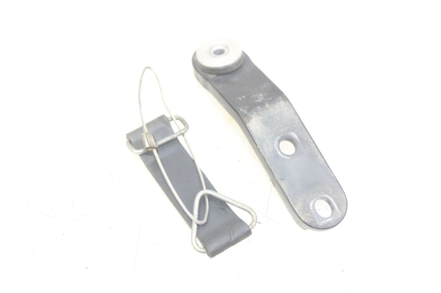 photo de TANK BRACKET HONDA CRF CR-F 450 (2009 - 2012) - Component detail