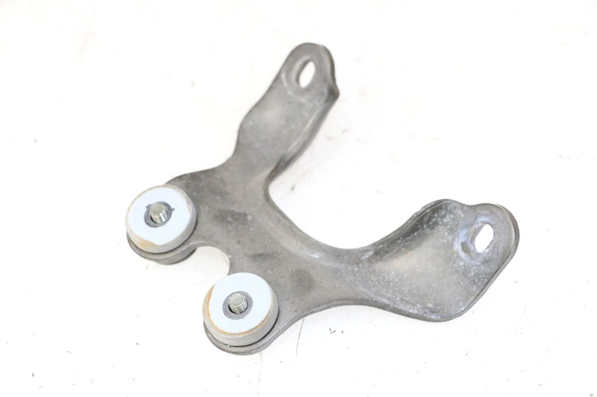 photo de FUEL TANK MOUNT YAMAHA FZ6 FAZER S2 600 (2007 - 2011) - Component detail