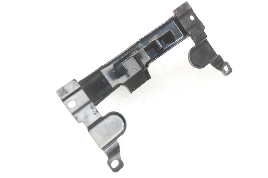 photo de FUEL TANK MOUNT YAMAHA FZ8 800 (2010 - 2016) - Component detail