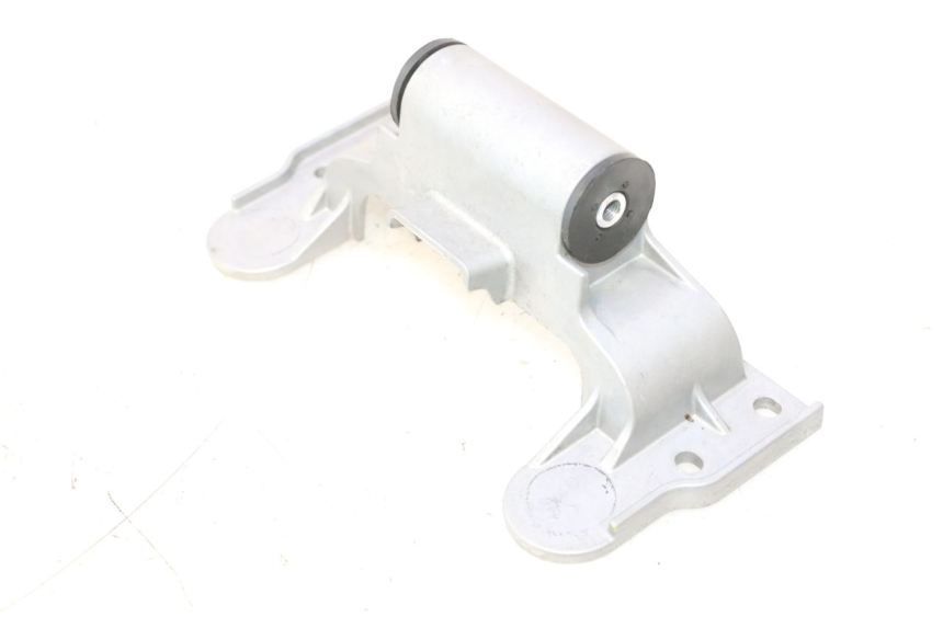 photo de FUEL TANK MOUNT YAMAHA FZ8 800 (2010 - 2016) - Zoom on usage condition
