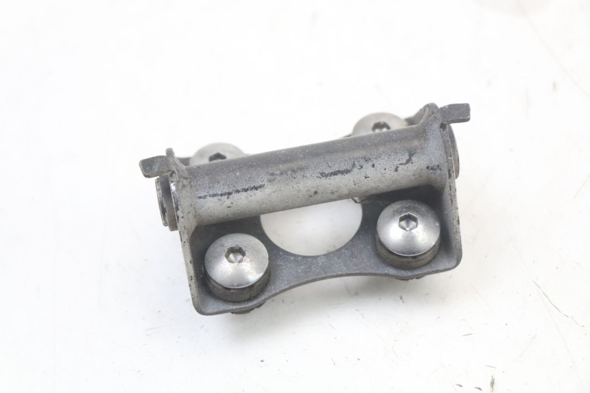 photo de FUEL TANK MOUNT SUZUKI GSR 750 (2011 - 2017) - Product overview