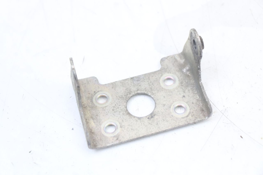 photo de FUEL TANK MOUNT SUZUKI GSR 750 (2011 - 2017) - Surface and material condition