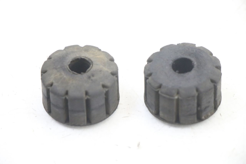 photo de FUEL TANK MOUNT HONDA VT C2 SHADOW 750 (1997 - 2001) - Component detail