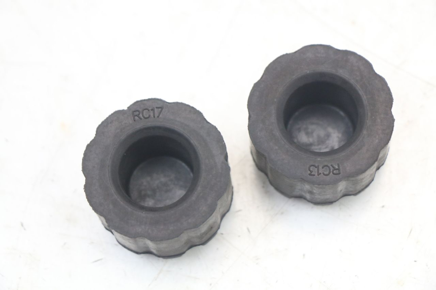 photo de FUEL TANK MOUNT ROYAL ENFIELD CONTINENTAL GT 650 (2019 - 2024) - Alternative perspective