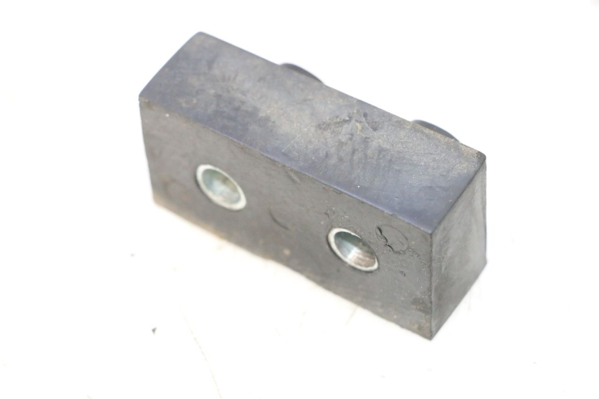 photo de FUEL TANK MOUNT MASH SEVENTY FIVE 125 (2013 - 2021) - Zoom on usage condition