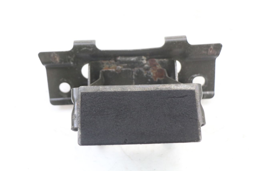 photo de FUEL TANK MOUNT SUZUKI SV S 650 (1999 - 2002) - Technical close-up