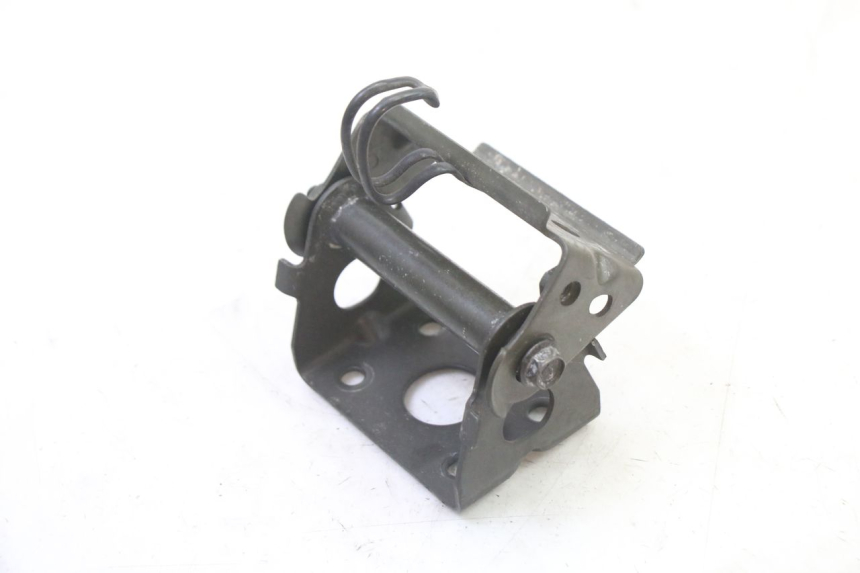 photo de FUEL TANK MOUNT SUZUKI SV S 650 (2003 - 2009) - Component detail