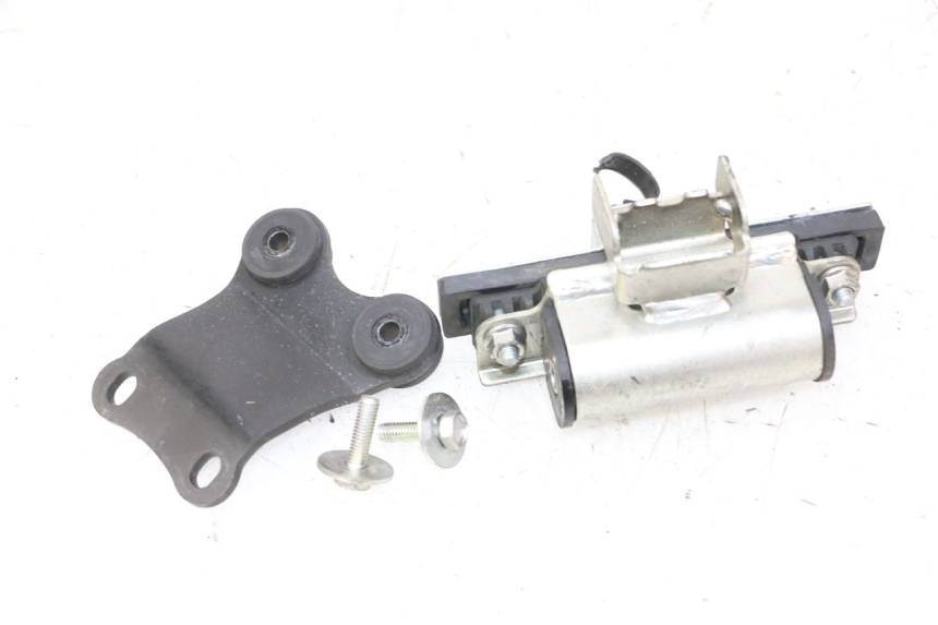 photo de FUEL TANK MOUNT YAMAHA XJ6 ABS 600 (2008 - 2016) - Main view