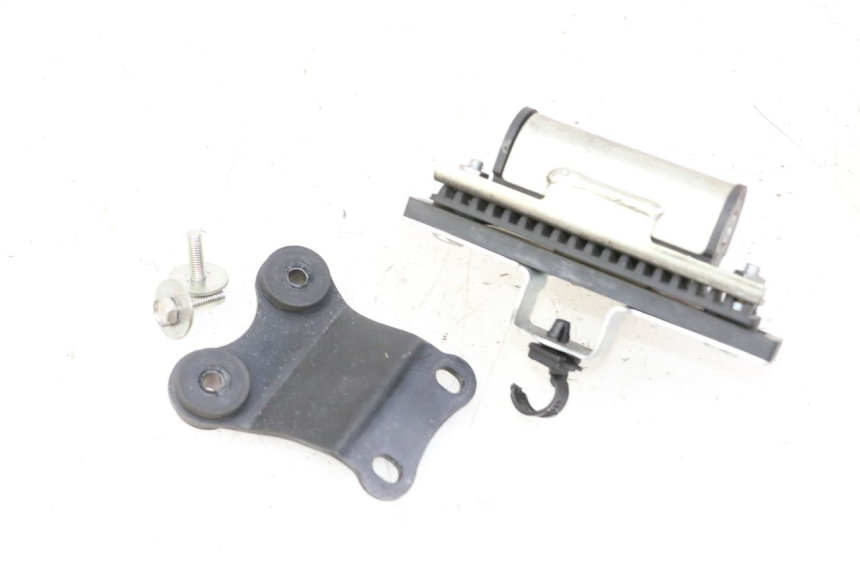 photo de FUEL TANK MOUNT YAMAHA XJ6 ABS 600 (2008 - 2016) - Component detail