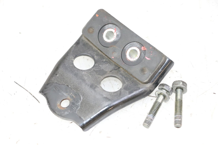 photo de FUEL TANK MOUNT YAMAHA FZS FAZER 600 (2001 - 2003) - Zoom on usage condition