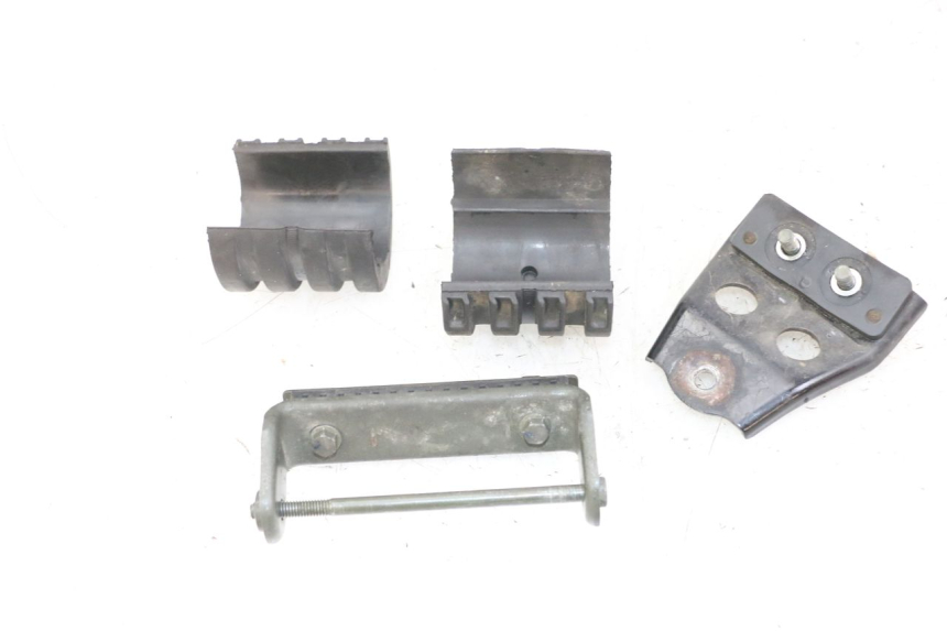 photo de FUEL TANK MOUNT YAMAHA FZS FAZER 600 (2001 - 2003) - Component detail