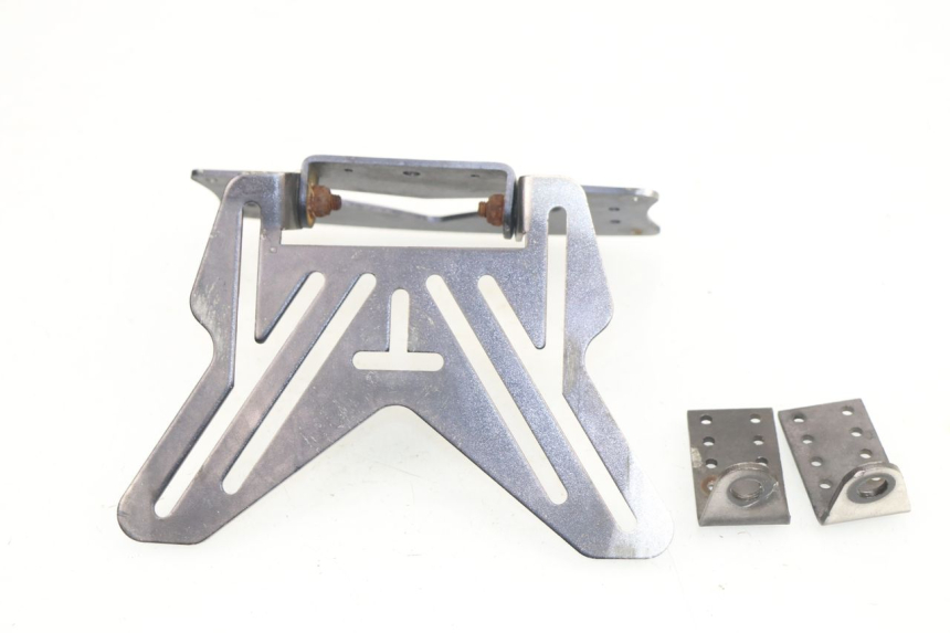 photo de NUMBER PLATE MOUNT SUZUKI GSR 750 (2011 - 2017) - Main view