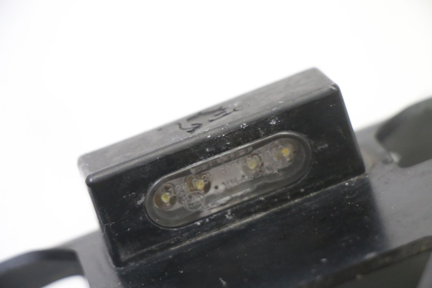 photo de NUMBER PLATE MOUNT SUZUKI GSR 750 (2011 - 2017) - Fixing points details