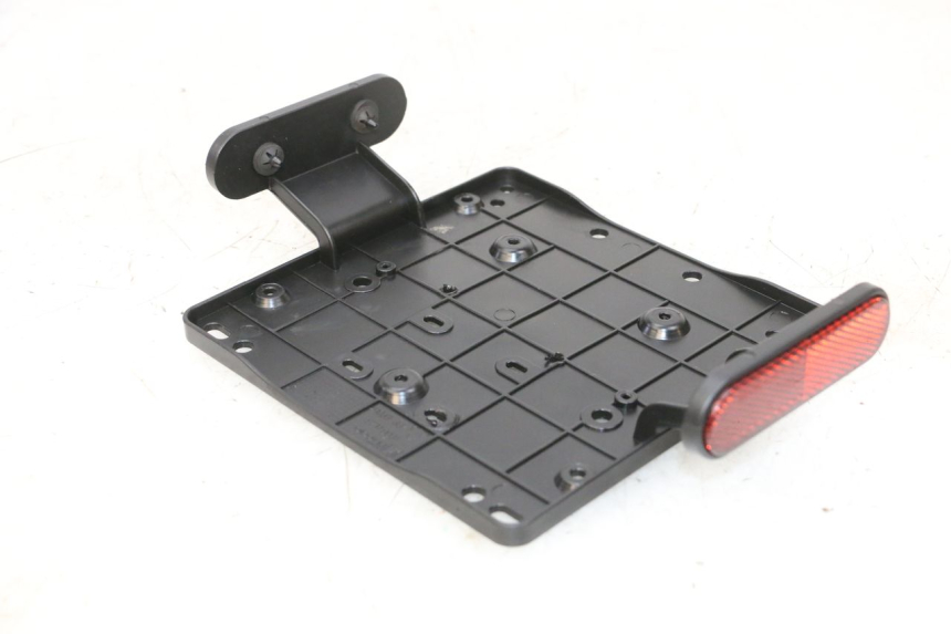 photo de NUMBER PLATE MOUNT PIAGGIO MP3 HPE 300 (2019 - 2026) - Zoom on usage condition