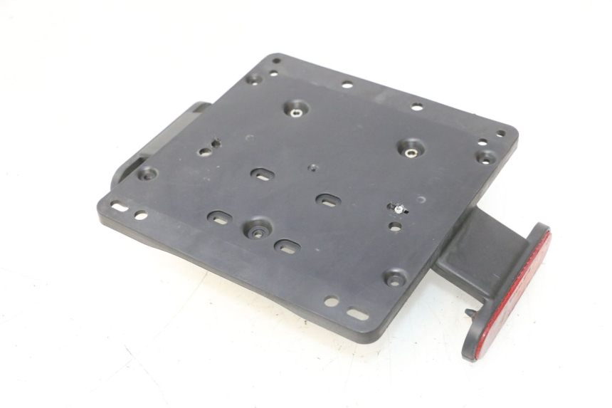 photo de NUMBER PLATE MOUNT PIAGGIO MP3 500 (2016 - 2018) - Main view