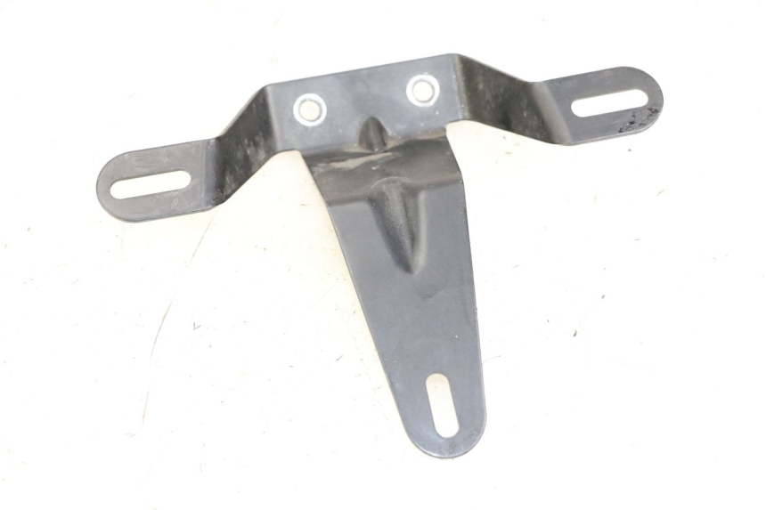 photo de NUMBER PLATE MOUNT ROYAL ENFIELD CONTINENTAL GT 650 (2019 - 2024) - Component detail