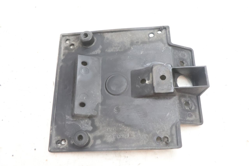photo de NUMBER PLATE MOUNT PEUGEOT VIVACITY 100 (1999 - 2008) - Alternative perspective