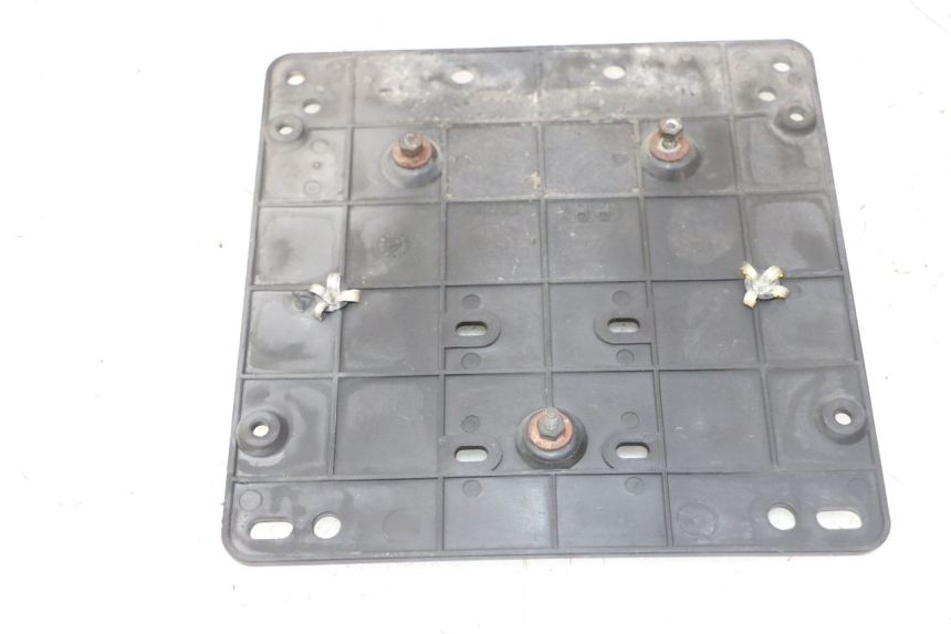 photo de NUMBER PLATE MOUNT PIAGGIO X9 EVOLUTION 125 (2003 - 2007) - Component detail