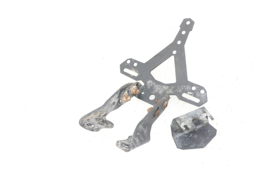 photo de NUMBER PLATE MOUNT YAMAHA XJ6 ABS 600 (2008 - 2016) - Zoom on usage condition