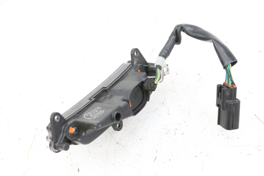 photo de DASHBOARD PIAGGIO MP3 500 (2014 - 2017) - Product overview