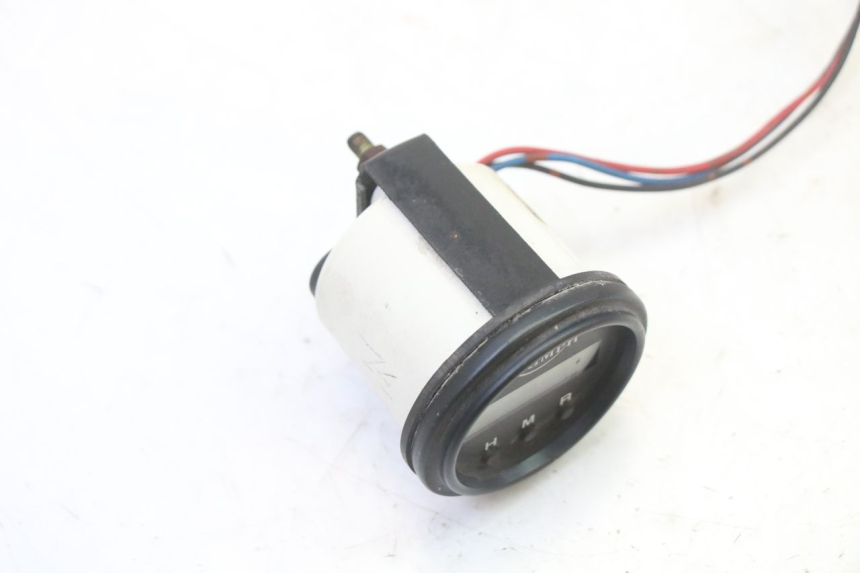 photo de INSTRUMENT TRIUMPH SPRINT 900 (1995 - 1998) - Alternative perspective