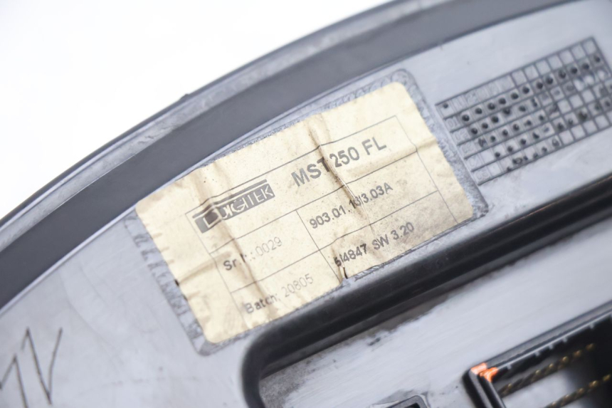 photo de DASHBOARD PIAGGIO X9 EVOLUTION 125 (2003 - 2007) - Additional view of the item