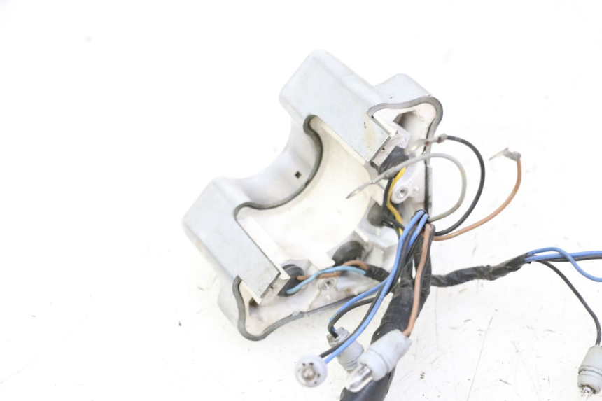 photo de INSTRUMENT YAMAHA XJN DIVERSION 600 (2000 - 2003) - Alternative perspective