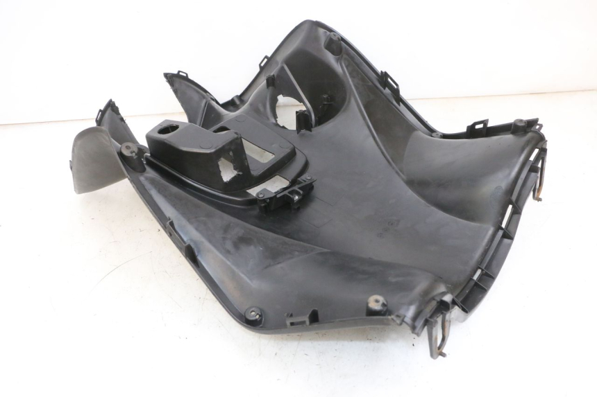 photo de INNER APRON KYMCO AGILITY 16+ 4T 50 (2018 - 2023) - Alternative perspective