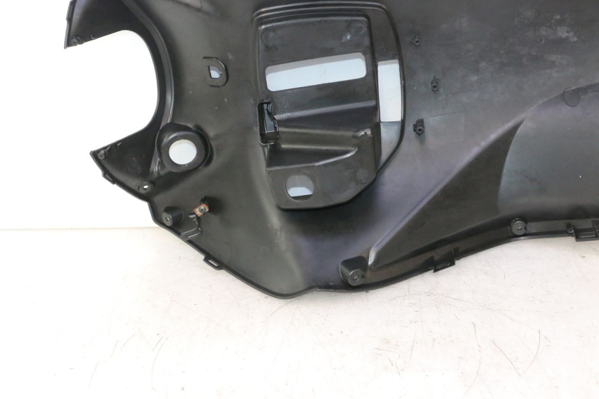 photo de INNER APRON KYMCO AGILITY 16+ 4T 50 (2018 - 2023) - Technical close-up