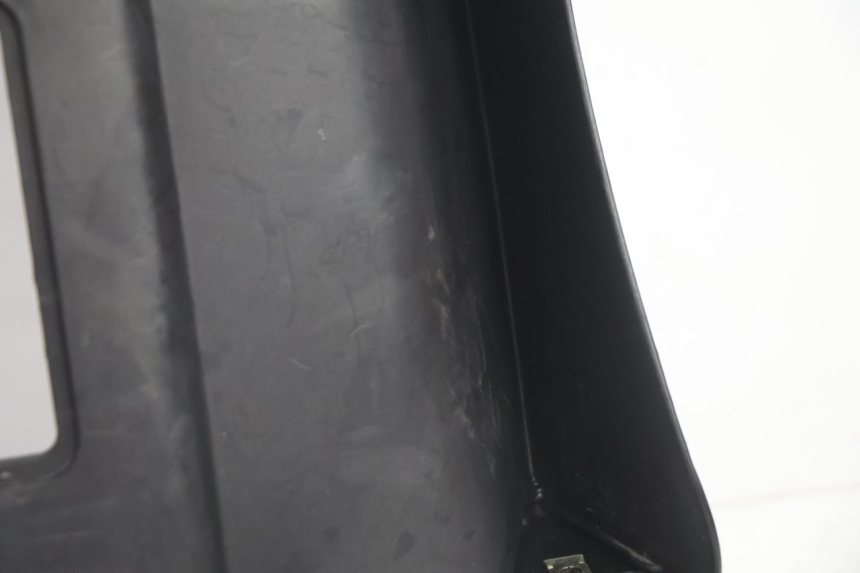photo de INNER APRON KYMCO AGILITY 4T 50 (2005 - 2018) - Fixing points details