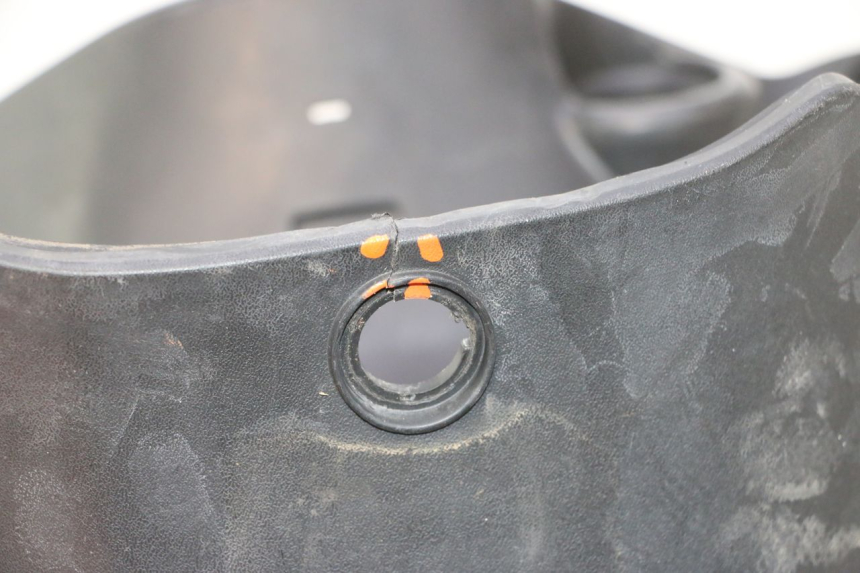 photo de INNER LEGSHIELD KYMCO AGILITY CITY 4T 50 (2008 - 2016) - Component detail