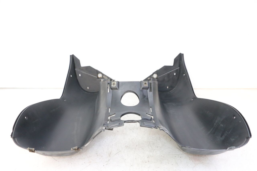photo de INNER LEGSHIELD BMW C1 125 (2000 - 2003) - Fixing points details
