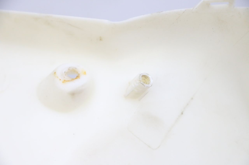 photo de INNER FAIRING MBK BOOSTER SPIRIT NAKED 50 (2004 - 2017) - Zoom on usage condition