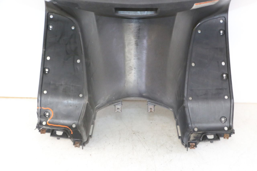 photo de INNER FAIRING SUZUKI BURGMAN 125 (2007 - 2014) - Distinctive features