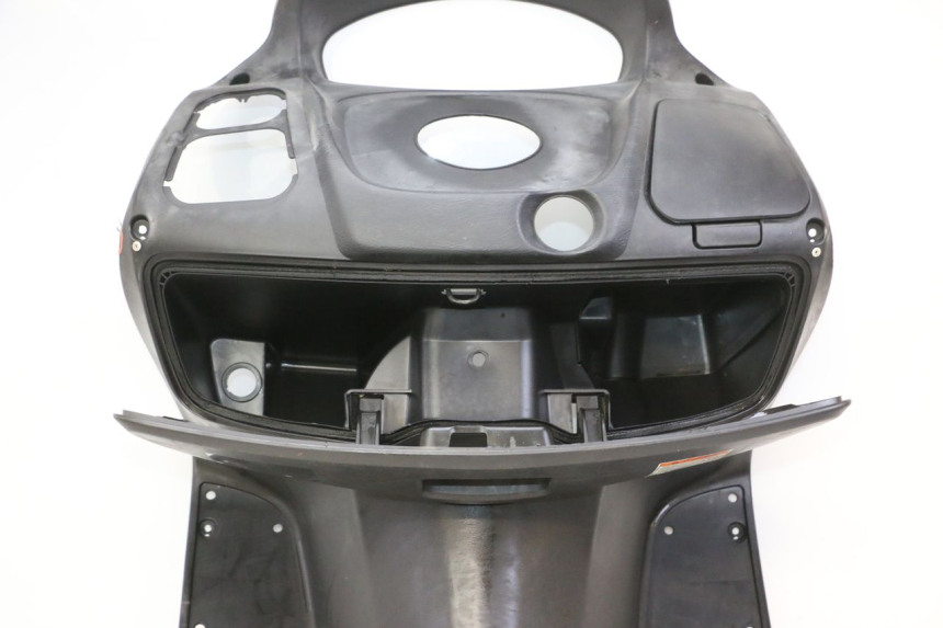 photo de INNER FAIRING SUZUKI BURGMAN 125 (2007 - 2014) - Supplementary product photo