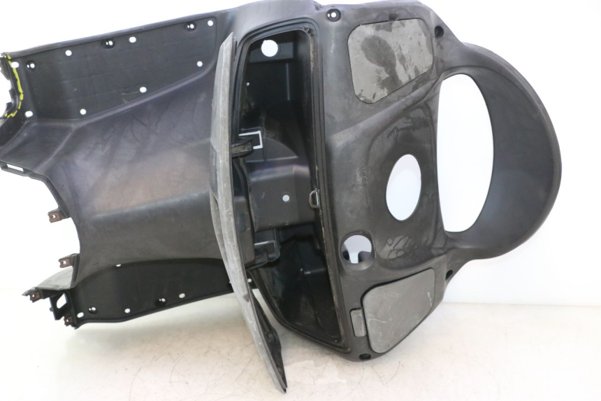 photo de INNER FAIRING SUZUKI BURGMAN 125 (2007 - 2014) - Product overview