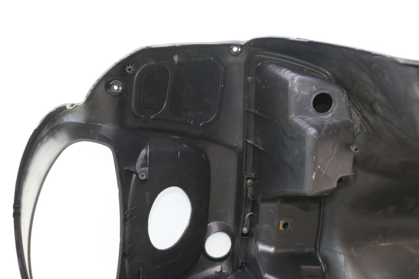 photo de INNER FAIRING SUZUKI BURGMAN 125 (2007 - 2014) - Surface and material condition