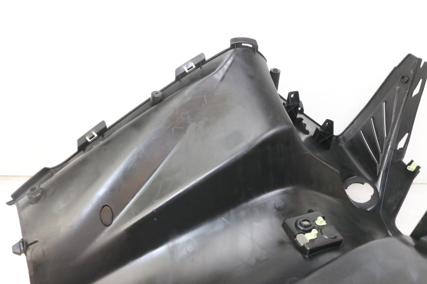 photo de INNER FAIRING PEUGEOT CITYSTAR 50 (2013 - 2017) - Technical close-up