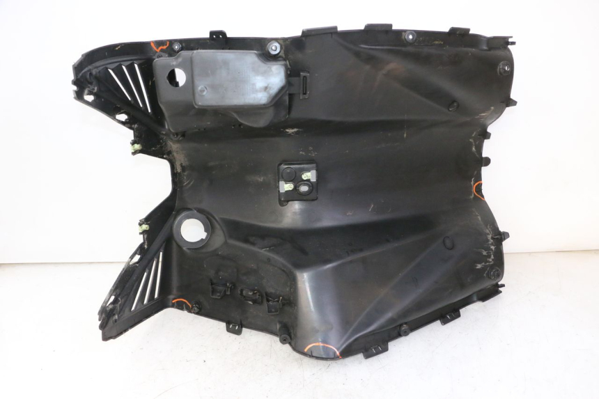 photo de INNER FAIRING PEUGEOT CITYSTAR 50 (2013 - 2017) - Component detail