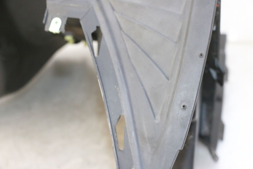 photo de INNER FAIRING PEUGEOT CITYSTAR 50 (2013 - 2017) - Focus on structure