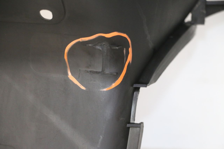 photo de INNER LEGSHIELD KYMCO DINK STREET 125 (2009 - 2014) - Technical close-up