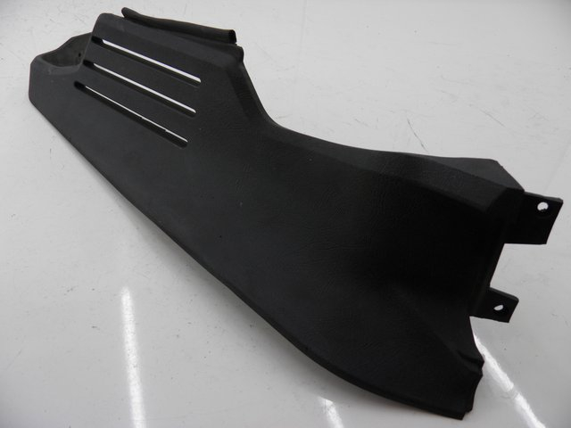 photo de RIGHT INNER LEGSHIELD BMW K 75 RT ABS 750 (1989 - 1997) - Main view