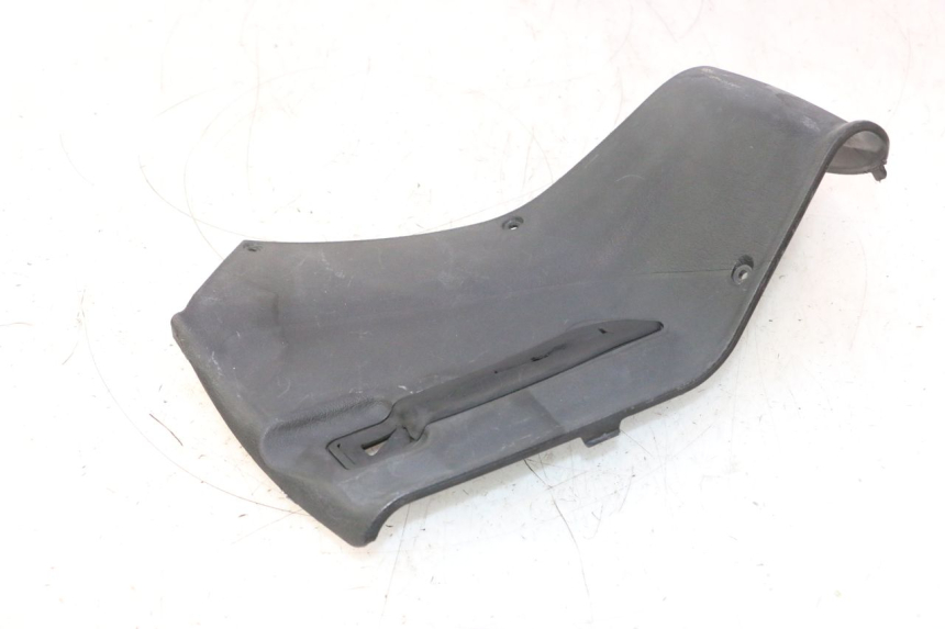 photo de RIGHT INNER LEGSHIELD GILERA GP 800 (2007 - 2013) - Component detail