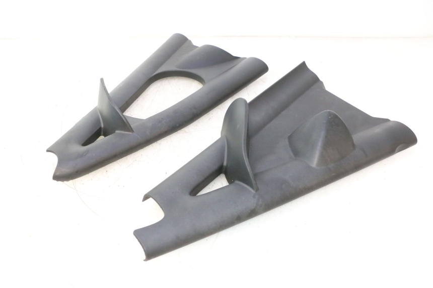 photo de RIGHT INNER LEGSHIELD CAN-AM SPYDER RS 1000 (2008 - 2012) - Main view